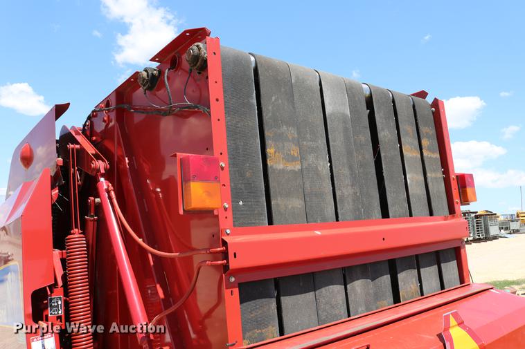 image for item DD4235 2009 New Holland BR7090 round baler