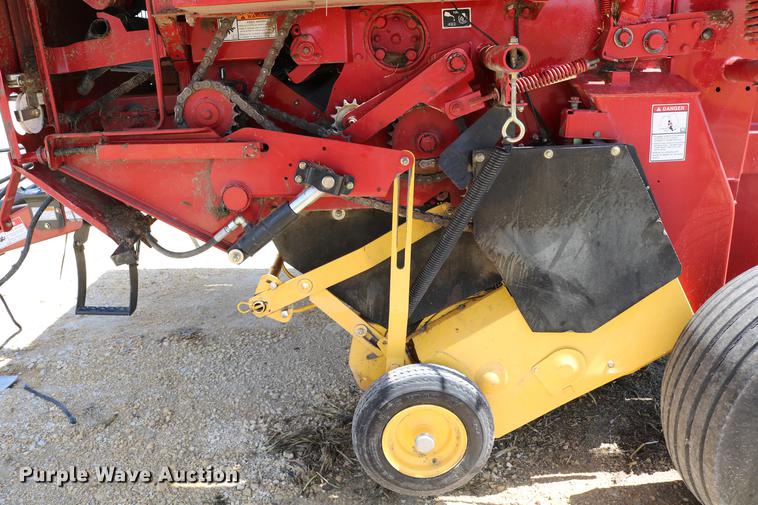 image for item DD4235 2009 New Holland BR7090 round baler