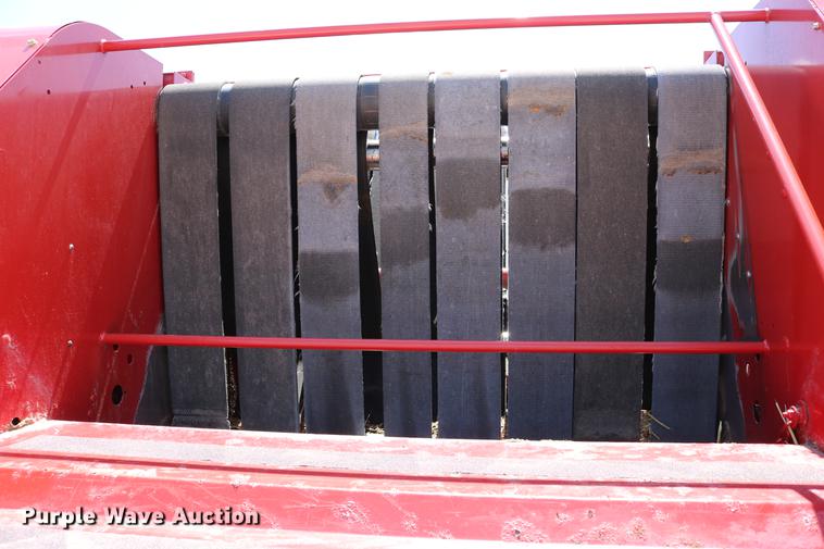 image for item DD4235 2009 New Holland BR7090 round baler