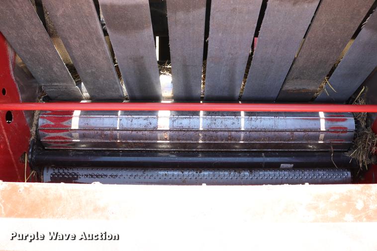 image for item DD4235 2009 New Holland BR7090 round baler