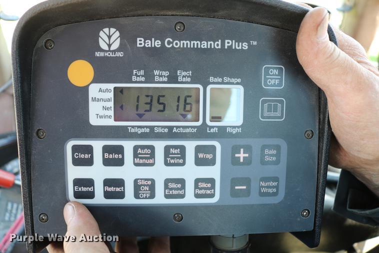 image for item DD4235 2009 New Holland BR7090 round baler