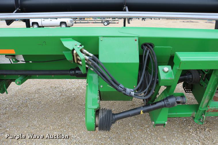 image for item DD4252 2007 John Deere 936D draper head