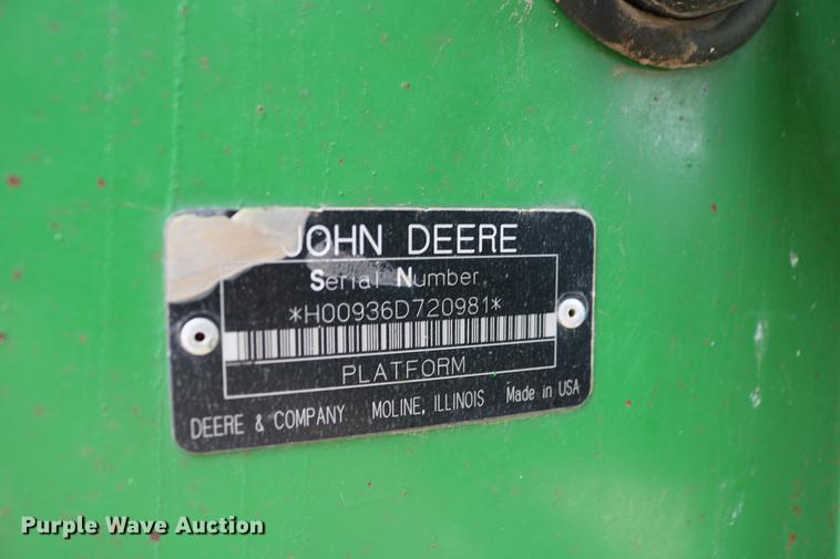 image for item DD4252 2007 John Deere 936D draper head