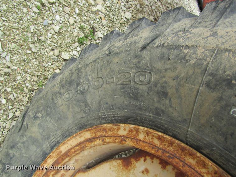 image for item DD8424 Massey Ferguson 130 manure spreader