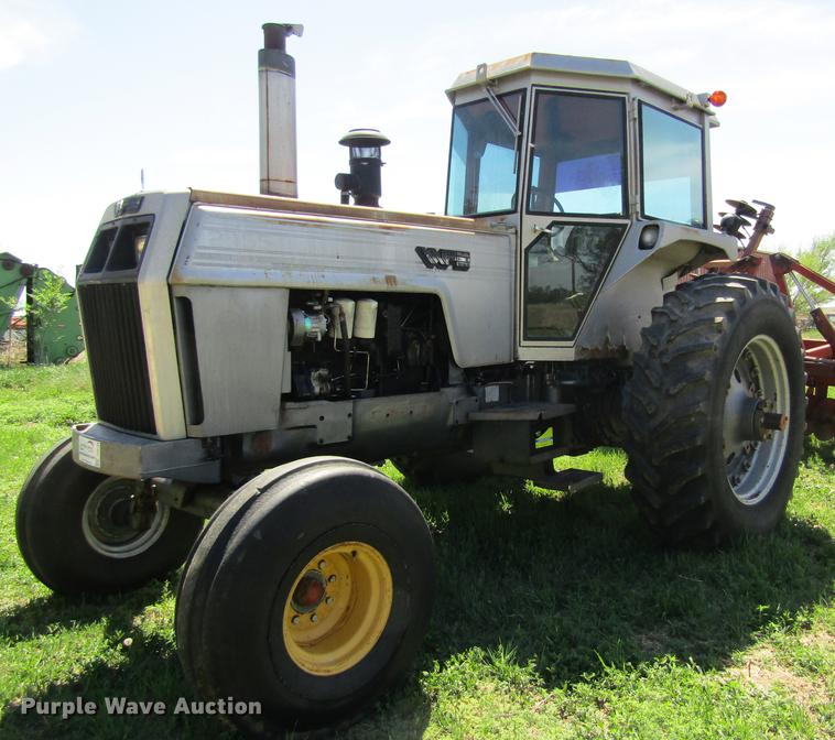 image for item DD8784 1987 White 2-155 Series 3 tractor