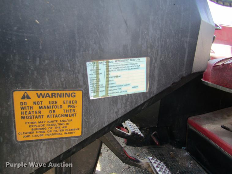 image for item DD8784 1987 White 2-155 Series 3 tractor