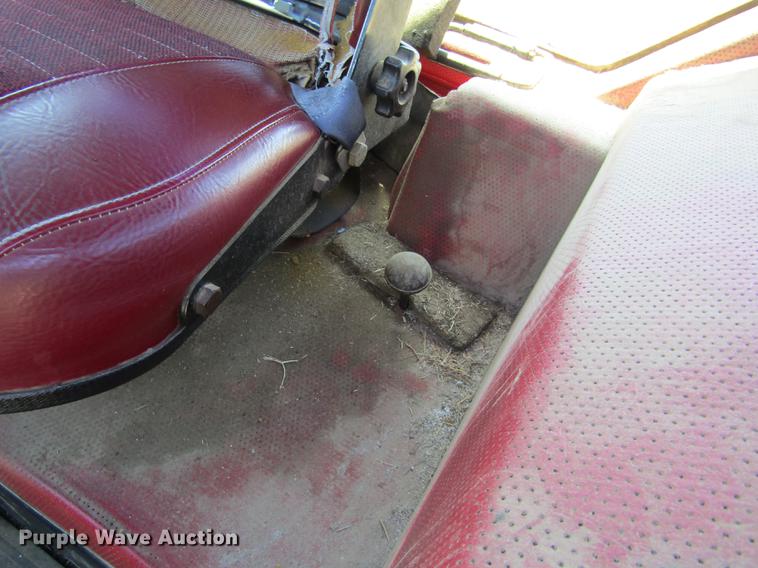 image for item DD8784 1987 White 2-155 Series 3 tractor