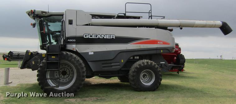 image for item DD8816 2009 Gleaner A86 combine