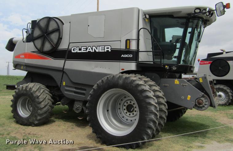 image for item DD8816 2009 Gleaner A86 combine
