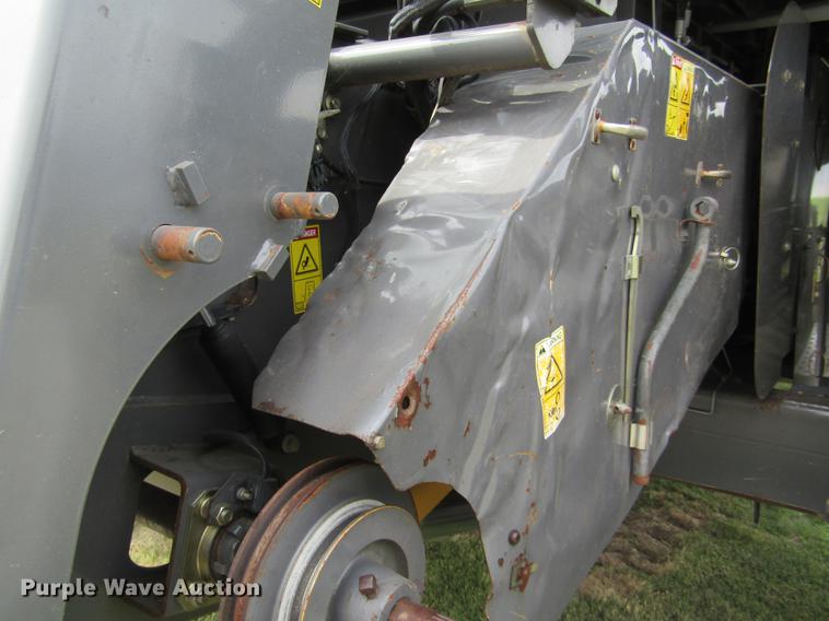 image for item DD8816 2009 Gleaner A86 combine