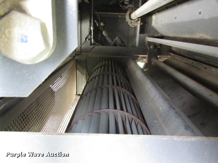 image for item DD8816 2009 Gleaner A86 combine