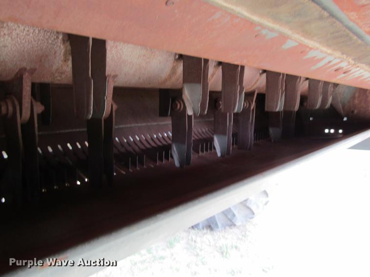 image for item DD8816 2009 Gleaner A86 combine