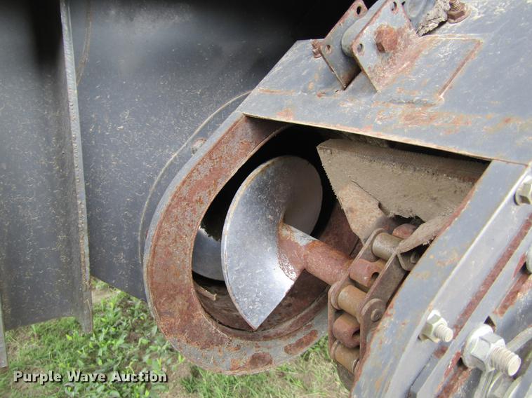 image for item DD8816 2009 Gleaner A86 combine