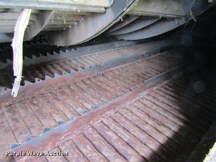 image for item DD8816 2009 Gleaner A86 combine