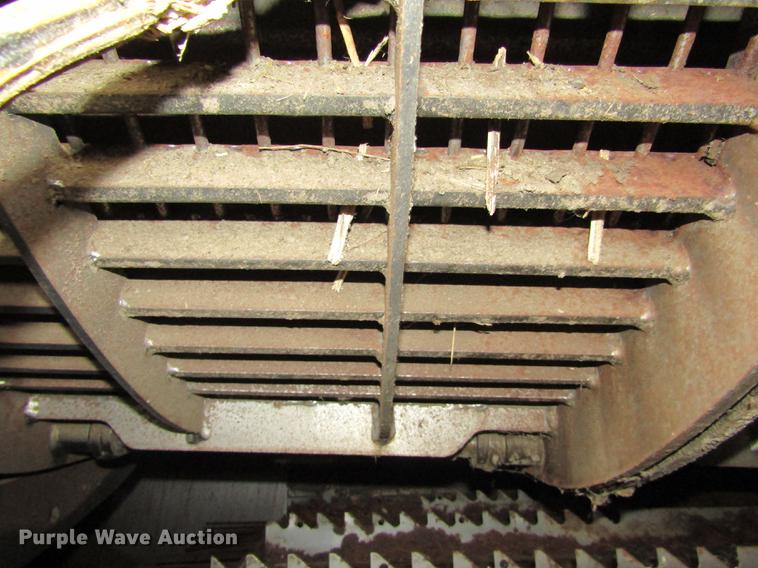 image for item DD8816 2009 Gleaner A86 combine