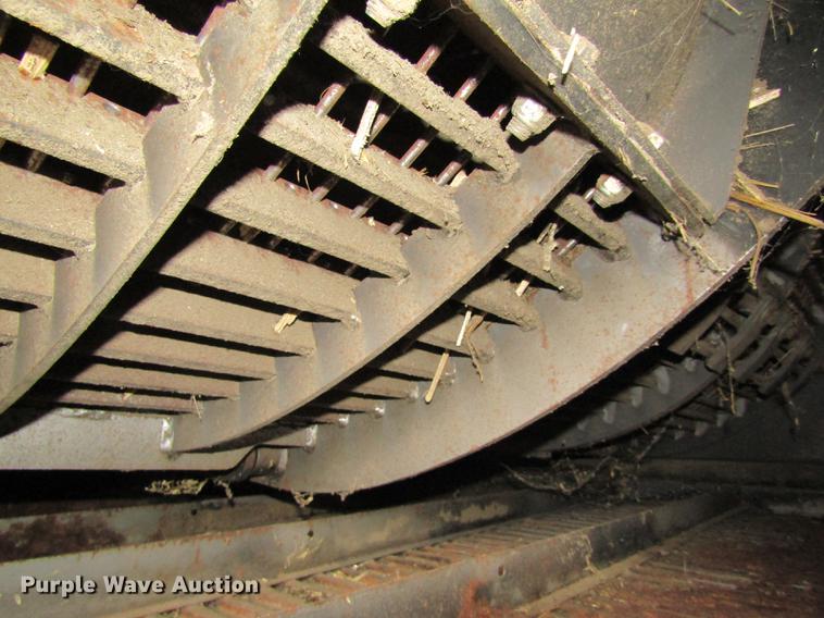 image for item DD8816 2009 Gleaner A86 combine