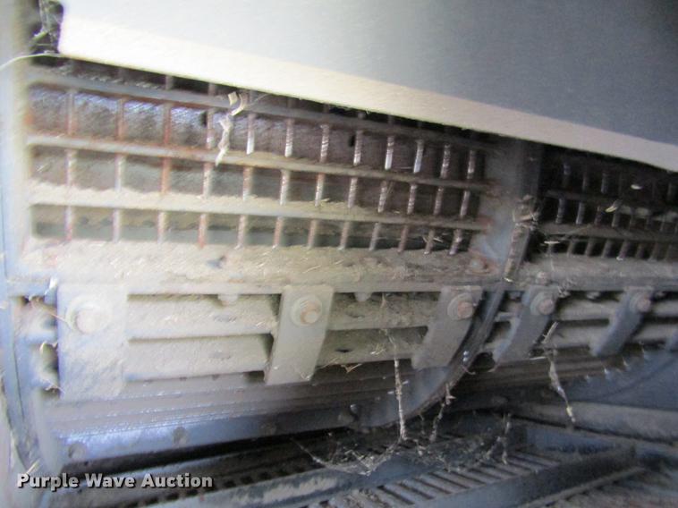 image for item DD8816 2009 Gleaner A86 combine