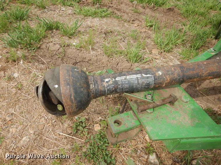 image for item DE1662 John Deere 750 feed mixer/grinder