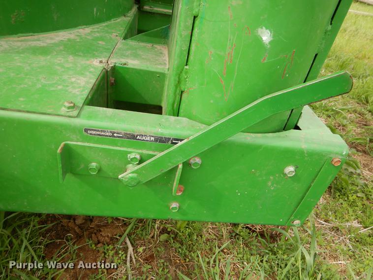 image for item DE1662 John Deere 750 feed mixer/grinder