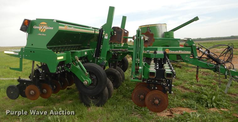image for item DE1663 Great Plains CPH-1510 Solid Stand grain drill