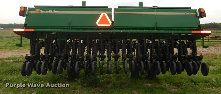 image for item DE1663 Great Plains CPH-1510 Solid Stand grain drill