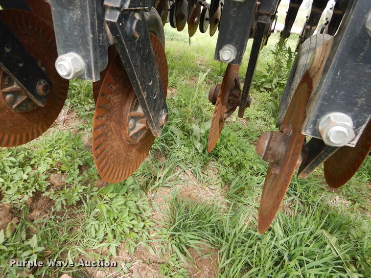 image for item DE1663 Great Plains CPH-1510 Solid Stand grain drill