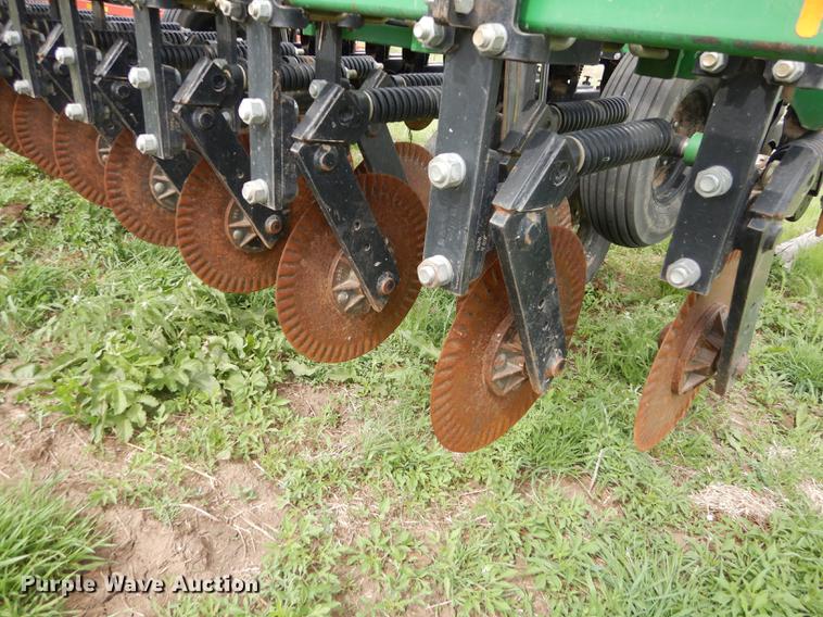 image for item DE1663 Great Plains CPH-1510 Solid Stand grain drill