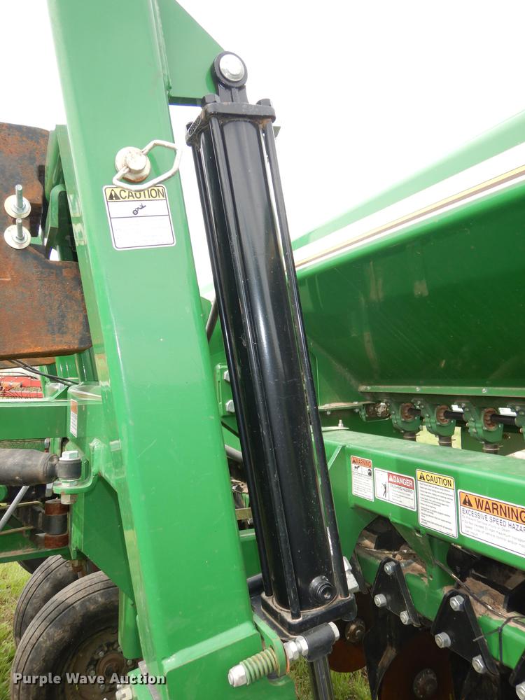 image for item DE1663 Great Plains CPH-1510 Solid Stand grain drill