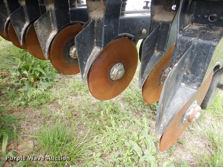 image for item DE1663 Great Plains CPH-1510 Solid Stand grain drill