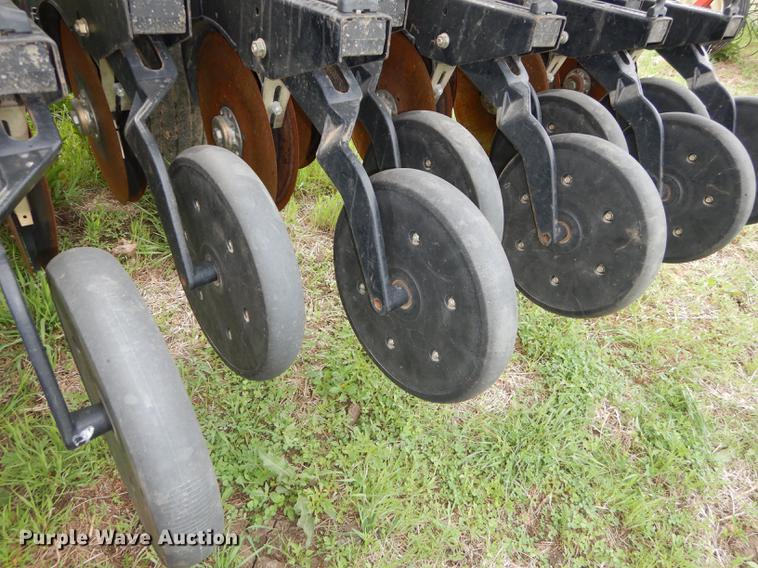 image for item DE1663 Great Plains CPH-1510 Solid Stand grain drill