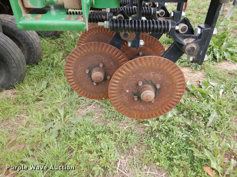 image for item DE1663 Great Plains CPH-1510 Solid Stand grain drill