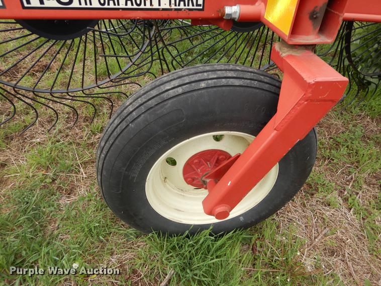 image for item DE1664 H&S 1460/1660 hi-capacity hay rake