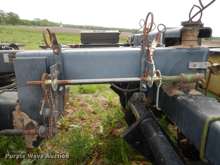 image for item DE1666 John Deere 7000 planter