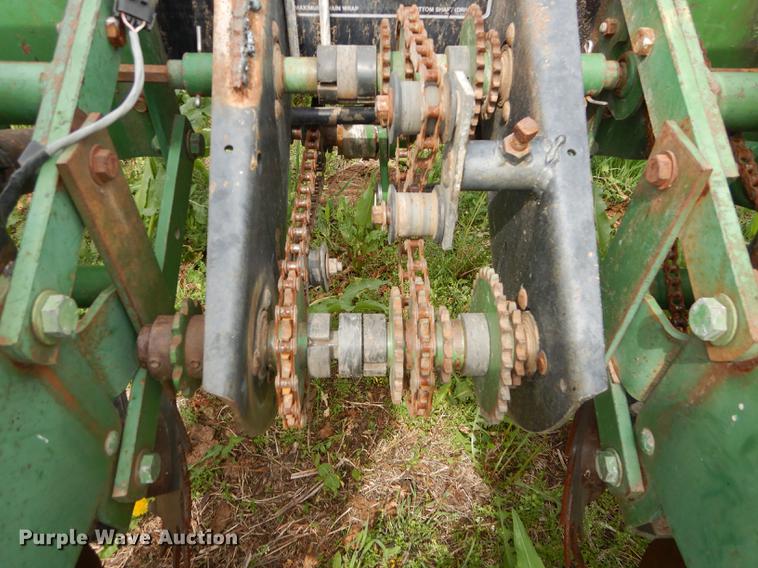 image for item DE1666 John Deere 7000 planter