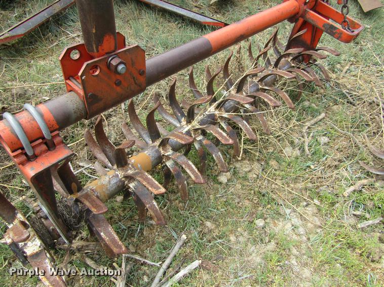 image for item DE6793 Richardson 7X5 sweep plow