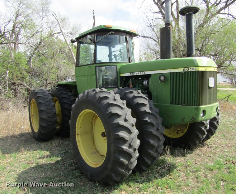 image for item DE6794 1976 John Deere 8430 4WD tractor