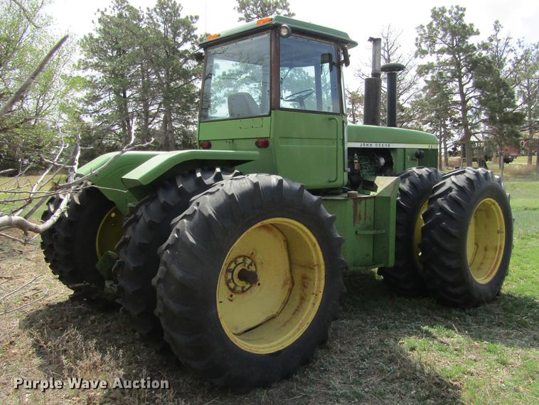 image for item DE6794 1976 John Deere 8430 4WD tractor