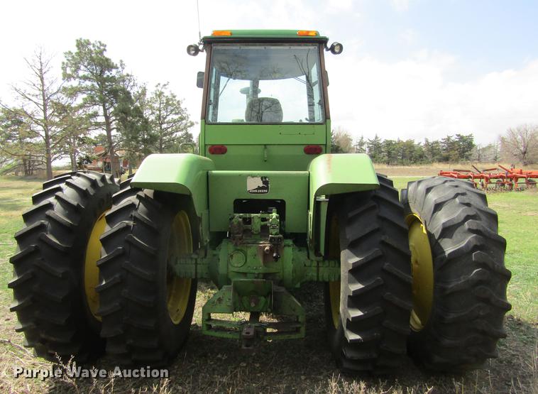 image for item DE6794 1976 John Deere 8430 4WD tractor