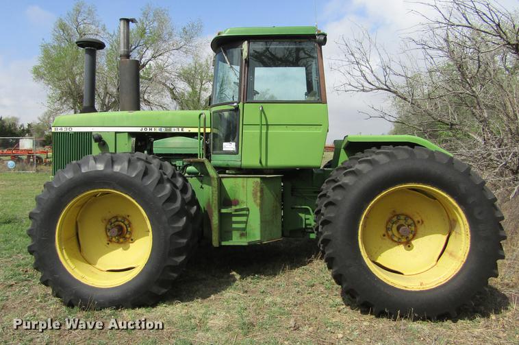 image for item DE6794 1976 John Deere 8430 4WD tractor