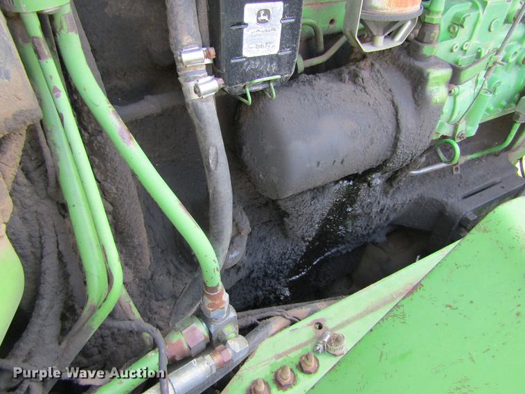 image for item DE6794 1976 John Deere 8430 4WD tractor