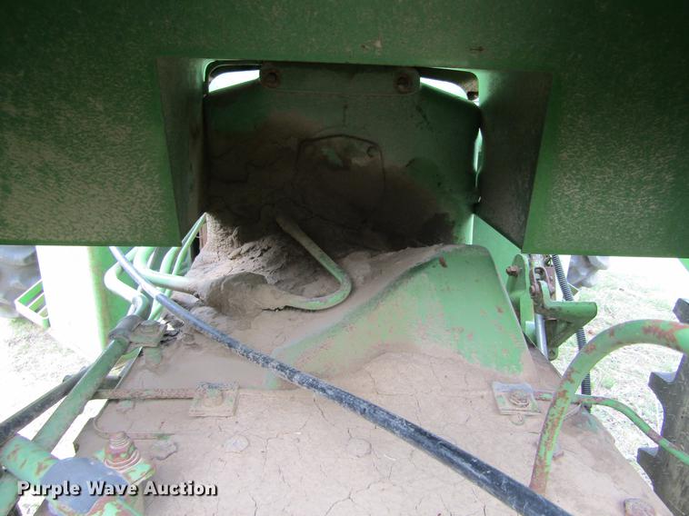 image for item DE6794 1976 John Deere 8430 4WD tractor