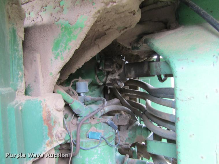 image for item DE6794 1976 John Deere 8430 4WD tractor