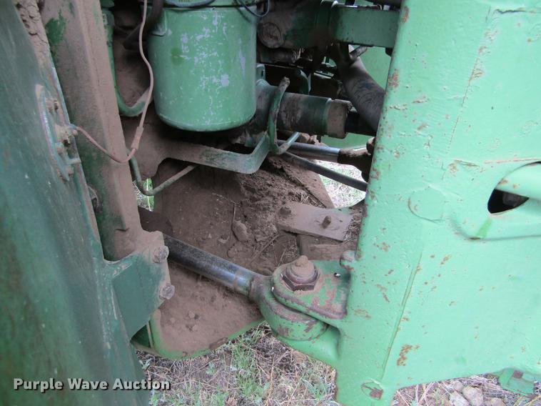 image for item DE6794 1976 John Deere 8430 4WD tractor