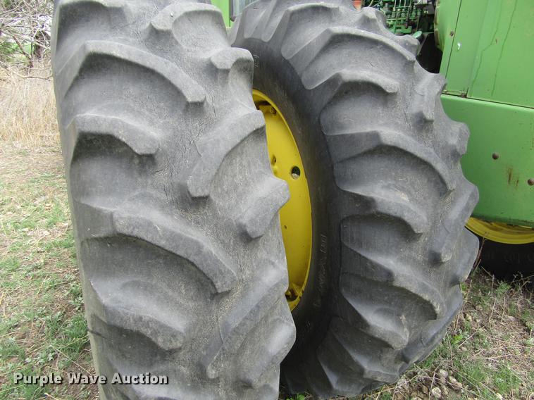 image for item DE6794 1976 John Deere 8430 4WD tractor