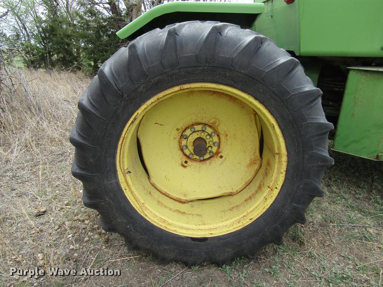 image for item DE6794 1976 John Deere 8430 4WD tractor