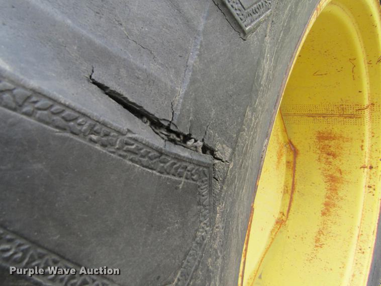 image for item DE6794 1976 John Deere 8430 4WD tractor