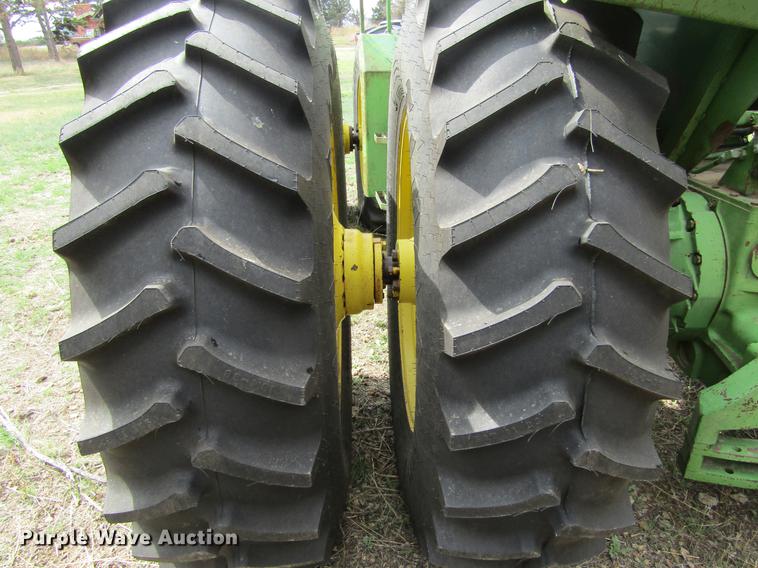 image for item DE6794 1976 John Deere 8430 4WD tractor