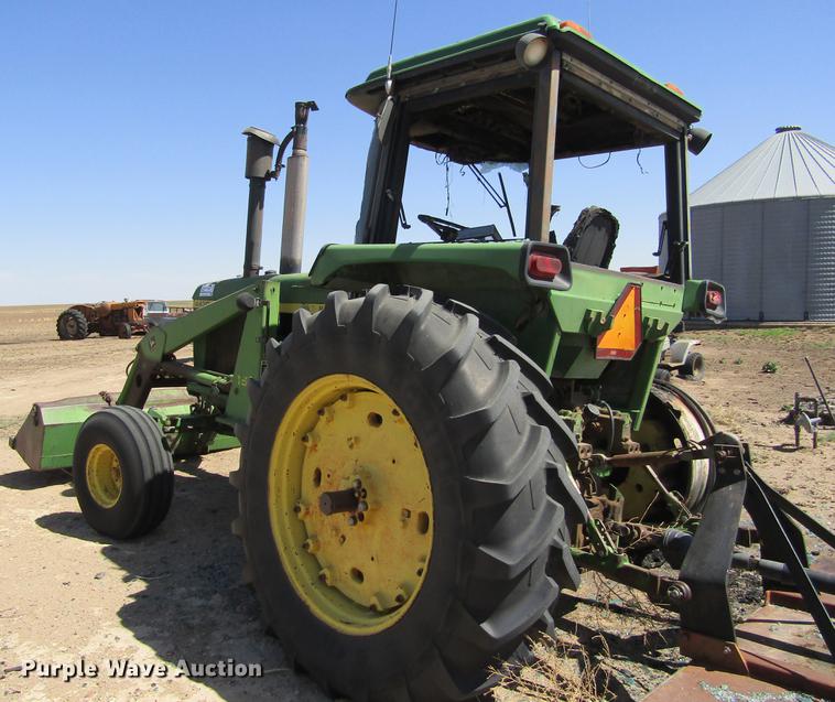 image for item DE6817 1976 John Deere 4430 tractor