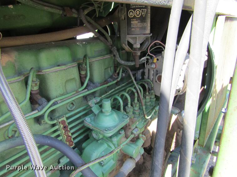 image for item DE6817 1976 John Deere 4430 tractor