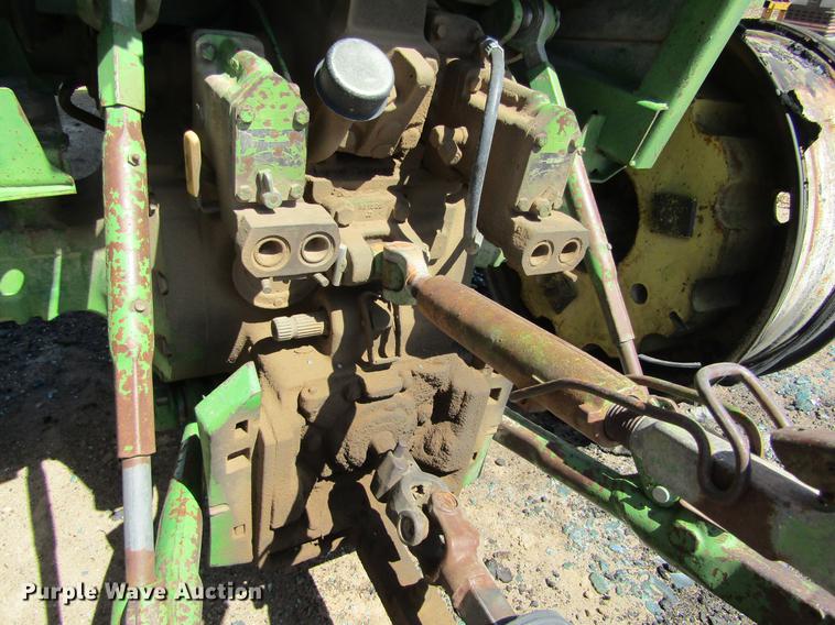 image for item DE6817 1976 John Deere 4430 tractor